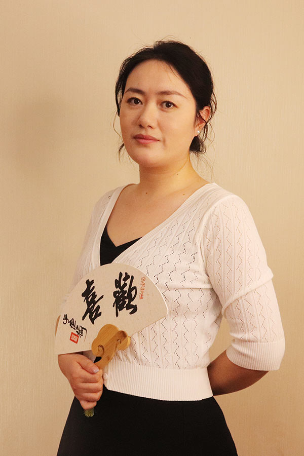 华州石亚利 研究生学历,毕业于陕西师范大学